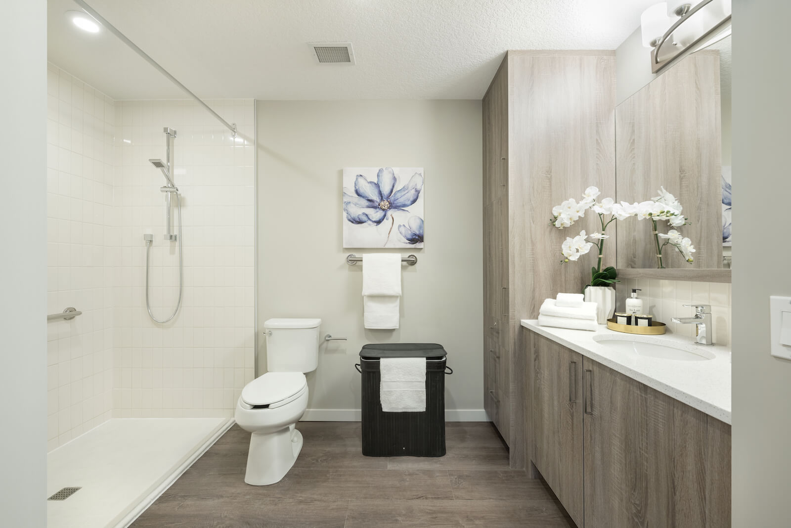 Journey Club Bathroom