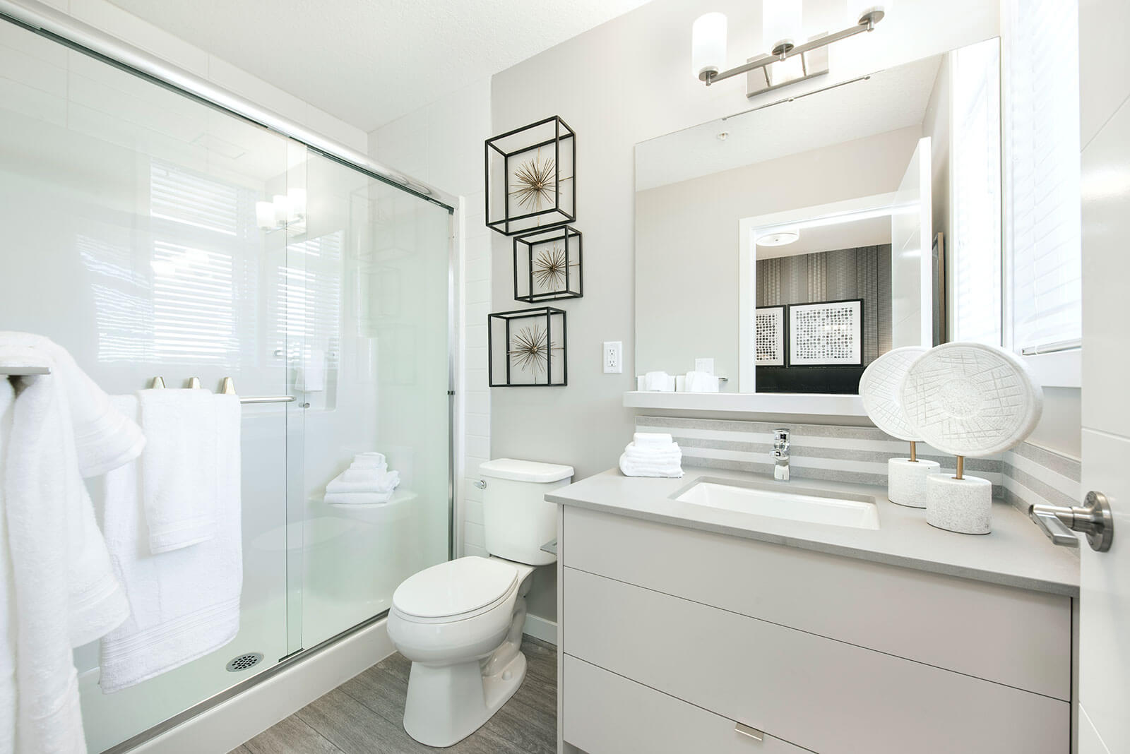 Lyric Leases Washroom