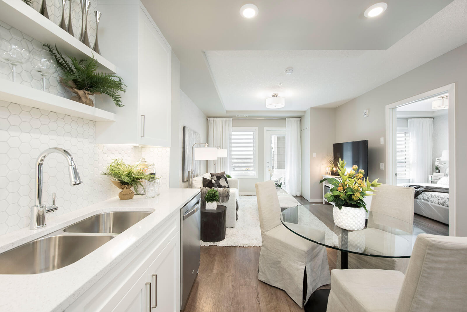 Journey Club Kitchen & Living Room