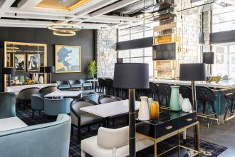 Chairman's Steakhouse Lounge 3