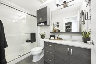 Calligraphy - Master Ensuite 